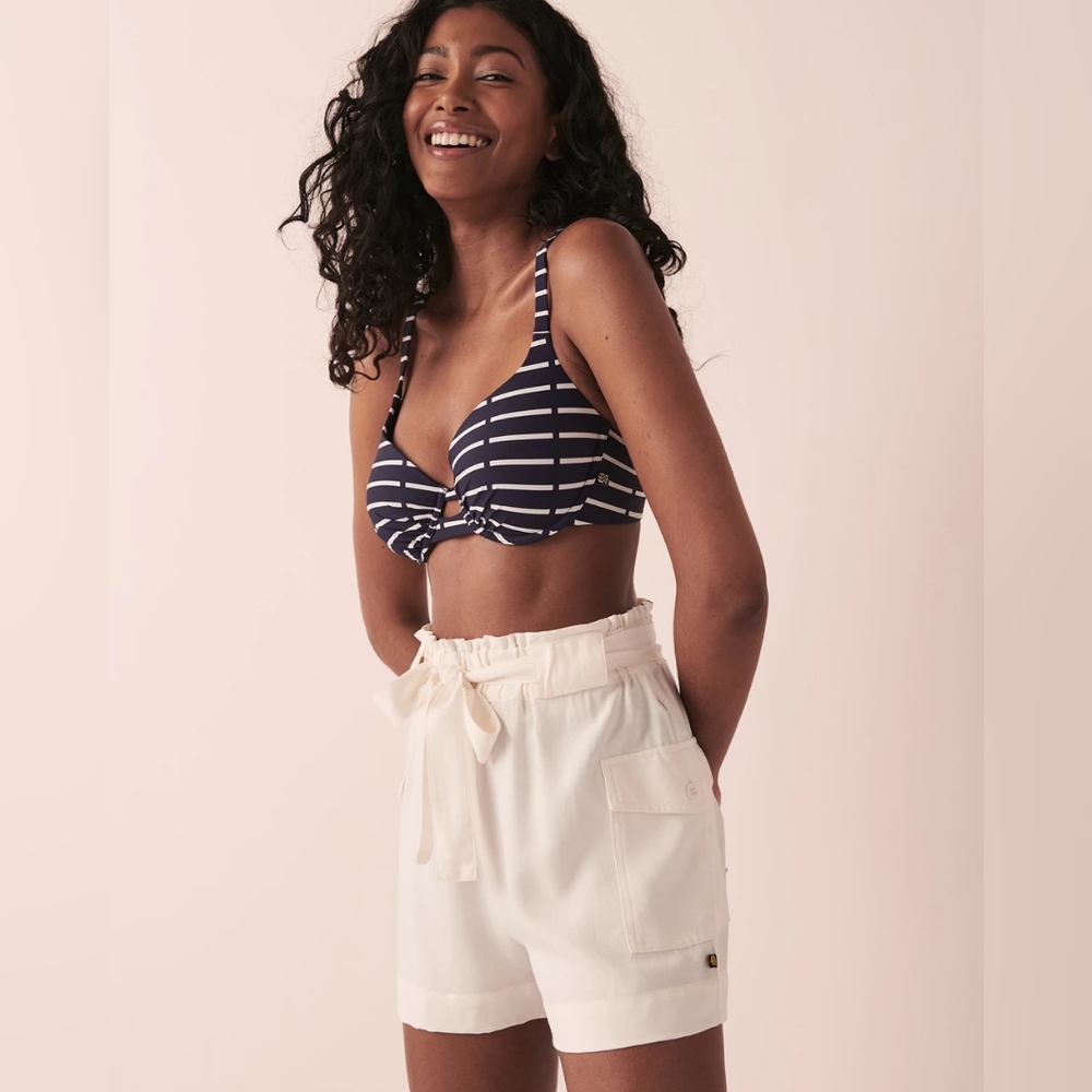 High Waisted Cargo Shorts XL